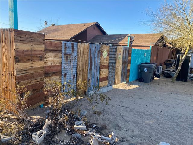 5778 Bagley, 29 Palms, CA 92277