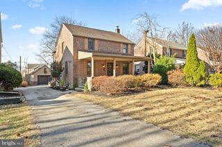 442 E SPRING AVE, Ardmore, PA 19003