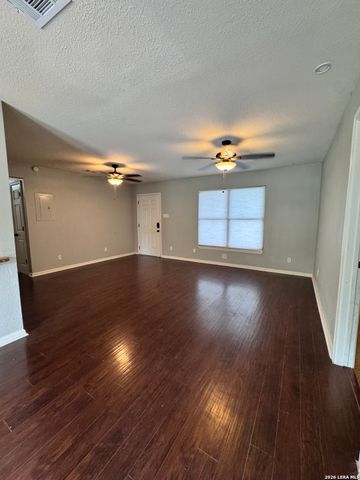 107 SABYAN DR, San Antonio, TX 78218