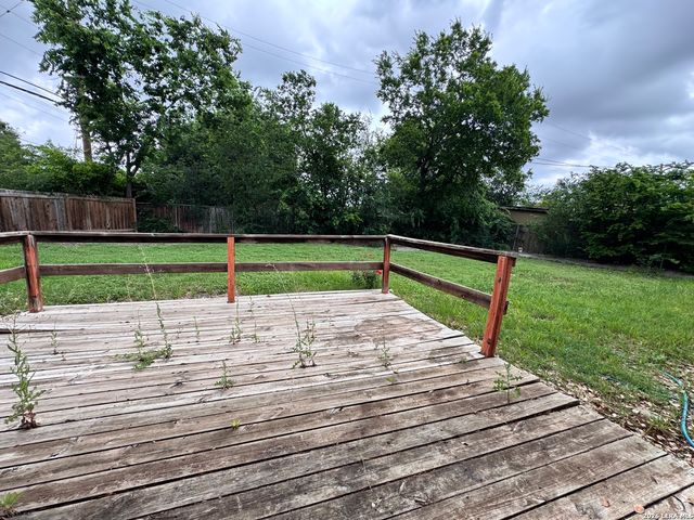 107 SABYAN DR, San Antonio, TX 78218