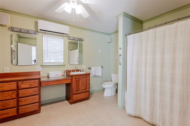 1601 Forum Circle 156, Graford, TX 76449