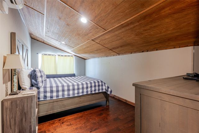 1601 Forum Circle 156, Graford, TX 76449