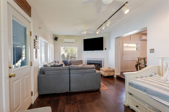 1601 Forum Circle 156, Graford, TX 76449