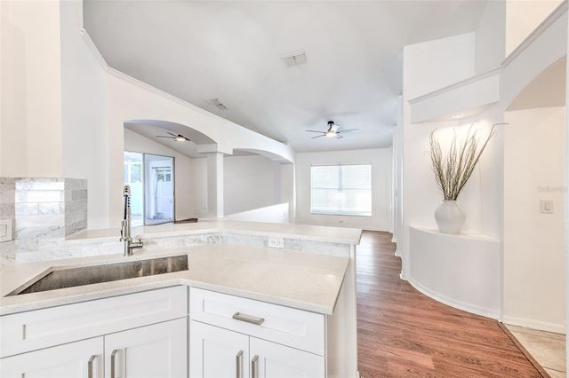 6910 JAMESTOWN MANOR DRIVE, Riverview, FL 33578