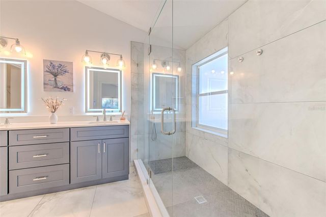 6910 JAMESTOWN MANOR DRIVE, Riverview, FL 33578