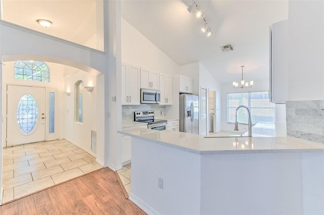 6910 JAMESTOWN MANOR DRIVE, Riverview, FL 33578