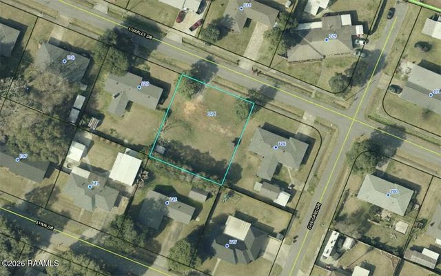 124 Charles Drive, Lafayette, LA 70508