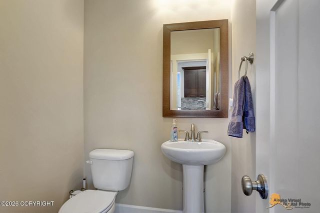 7078 S Hayfield Road, Wasilla, AK 99623