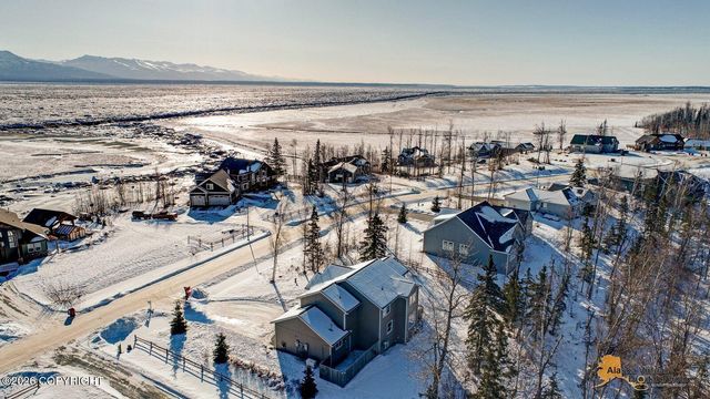 7078 S Hayfield Road, Wasilla, AK 99623
