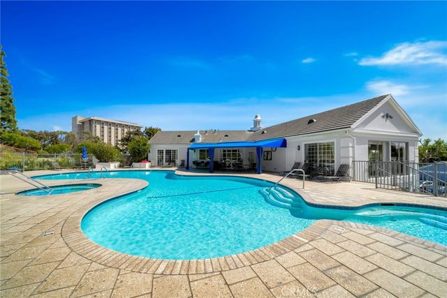 300 Cagney Lane 101, Newport Beach, CA 92663