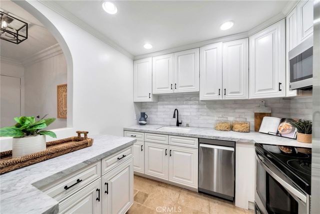 300 Cagney Lane 101, Newport Beach, CA 92663
