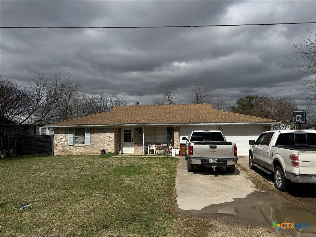Image 1 of property listing at 106 N 7th street E, Dawson, TX 76639