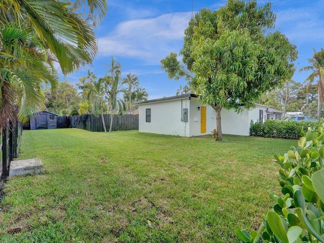 3661 NE 8th Avenue, Oakland Park, FL 33334