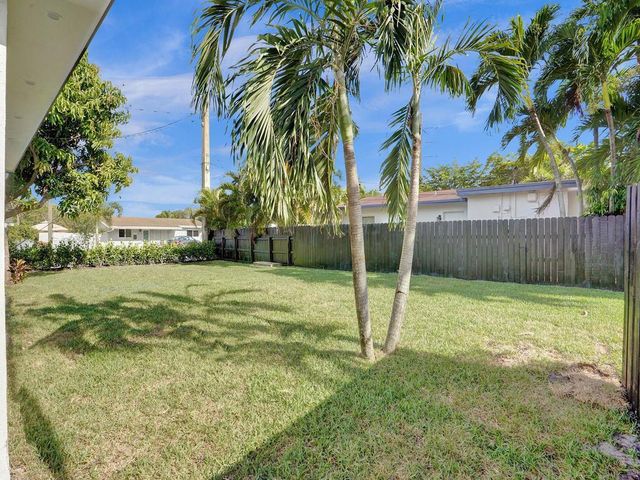 3661 NE 8th Avenue, Oakland Park, FL 33334