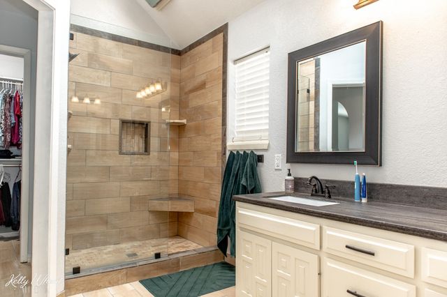 5017 Green Valley Circle, San Angelo, TX 76904