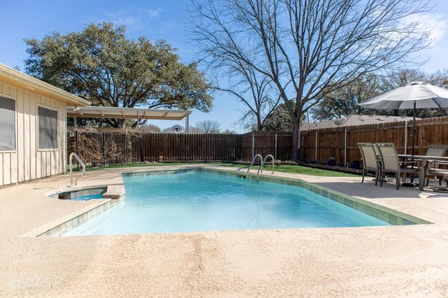 5017 Green Valley Circle, San Angelo, TX 76904