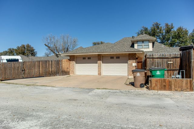 5017 Green Valley Circle, San Angelo, TX 76904