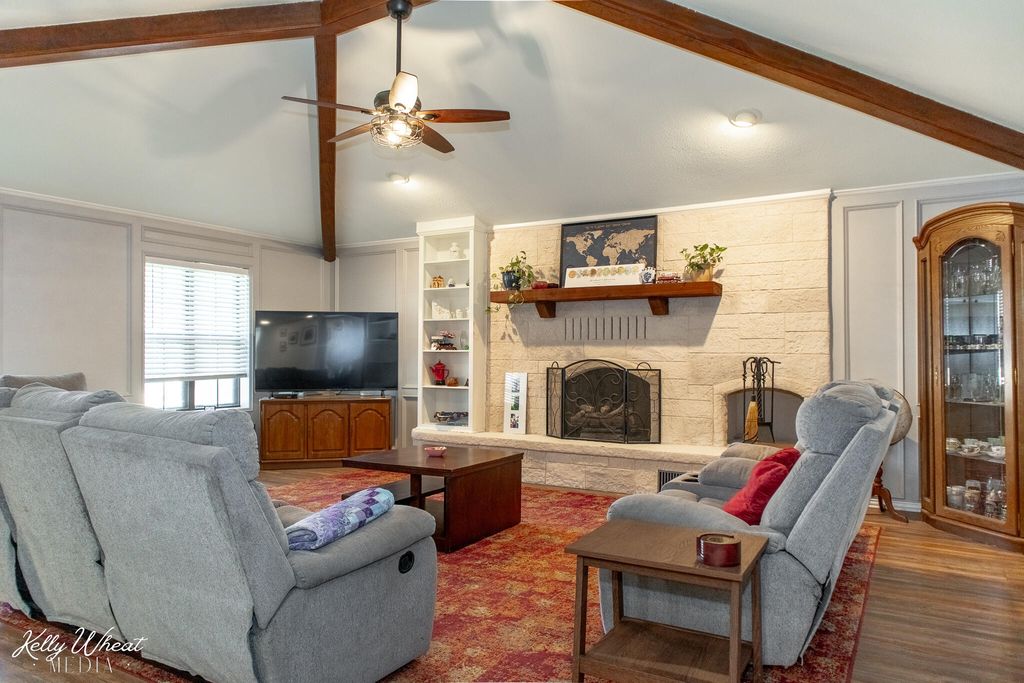 Image 5 of property listing at 5017 Green Valley Circle, San Angelo, TX 76904