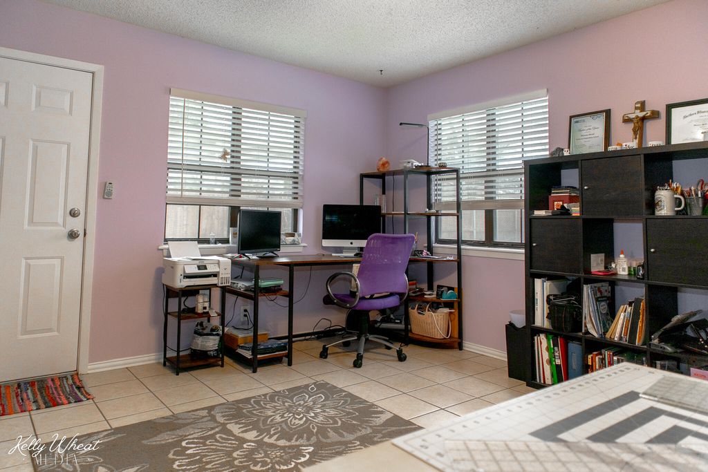 Image 8 of property listing at 5017 Green Valley Circle, San Angelo, TX 76904