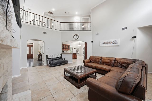 9619 ASTER CIR, Garden Ridge, TX 78266