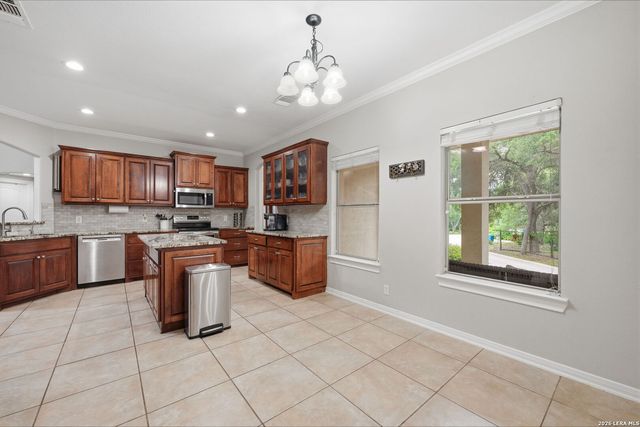 9619 ASTER CIR, Garden Ridge, TX 78266