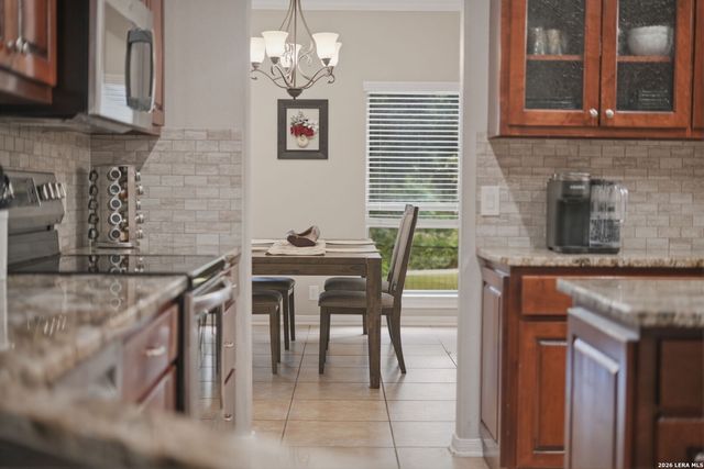 9619 ASTER CIR, Garden Ridge, TX 78266