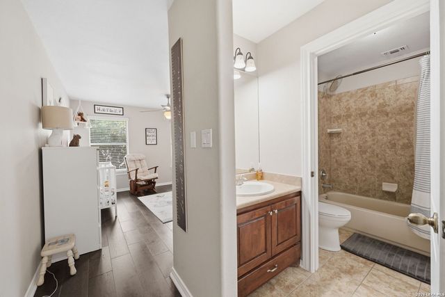 9619 ASTER CIR, Garden Ridge, TX 78266