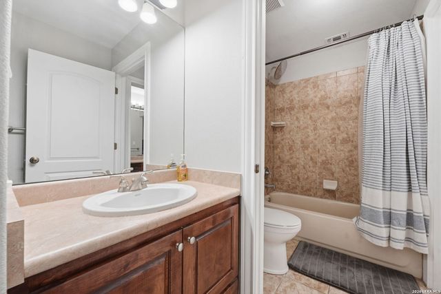 9619 ASTER CIR, Garden Ridge, TX 78266