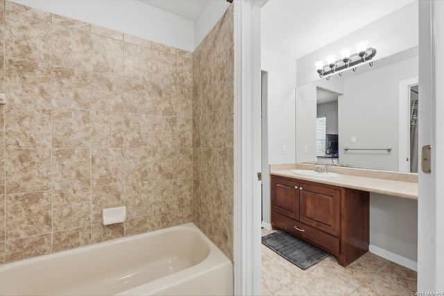 9619 ASTER CIR, Garden Ridge, TX 78266