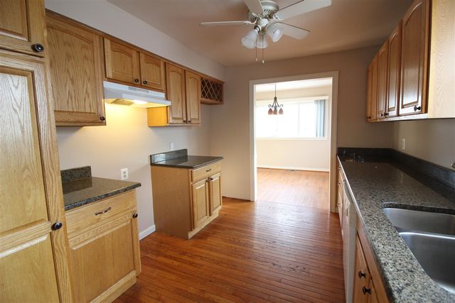 7521 Katherine Street, Taylor, MI 48180