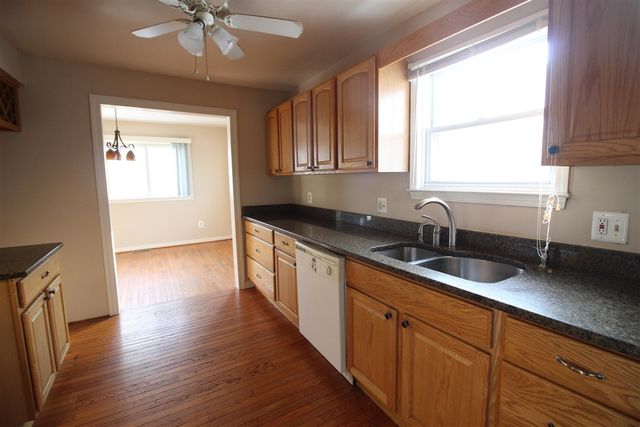 7521 Katherine Street, Taylor, MI 48180