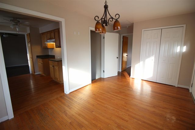 7521 Katherine Street, Taylor, MI 48180