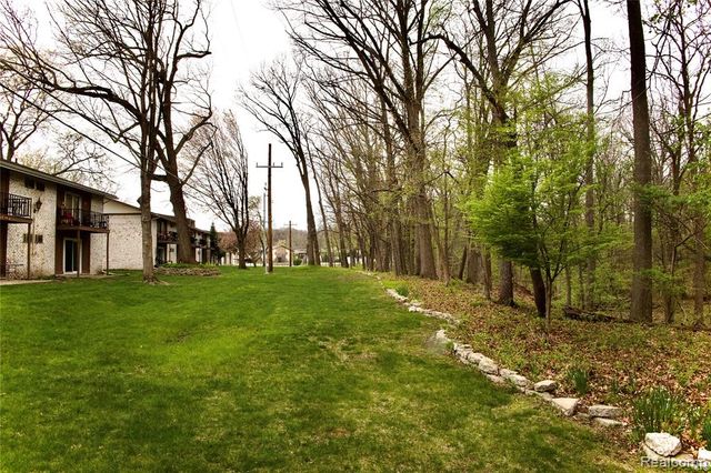 7600 Woodview Street 2, Westland, MI 48185