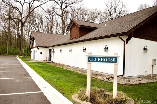 7600 Woodview Street 2, Westland, MI 48185