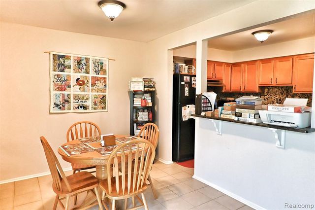 7600 Woodview Street 2, Westland, MI 48185