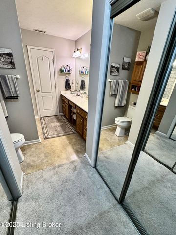 9231 Hawthorne Pointe Dr, Louisville, KY 40272