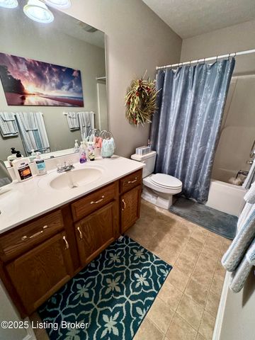 9231 Hawthorne Pointe Dr, Louisville, KY 40272