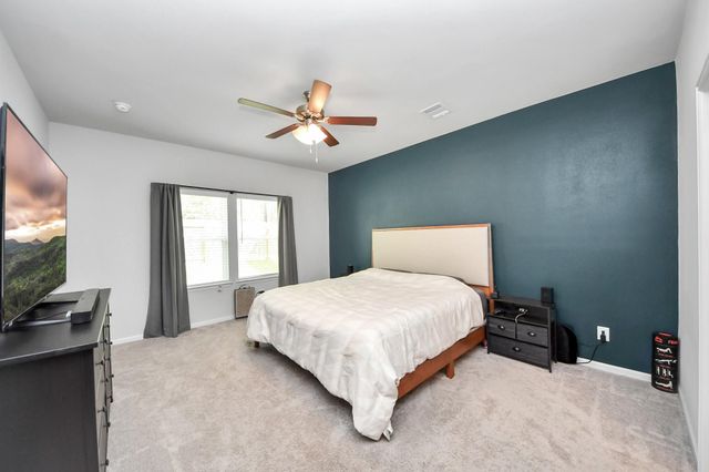 215 Intrepid Trail, Magnolia, TX 77354