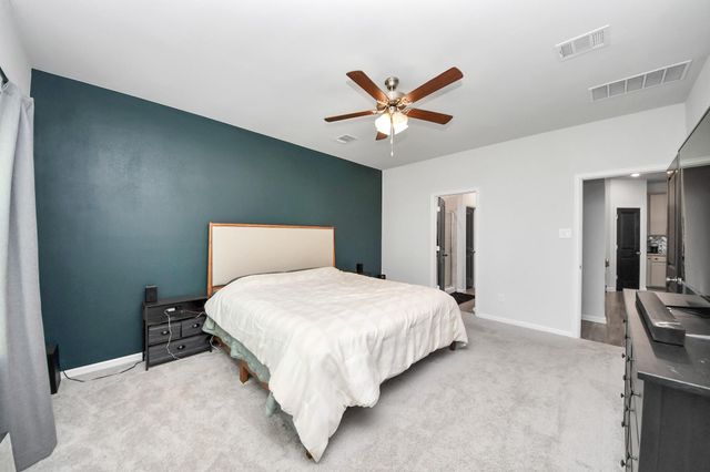 215 Intrepid Trail, Magnolia, TX 77354
