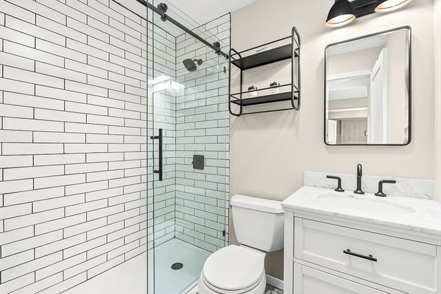 5 Holden Ct 3, Boston, MA 02109