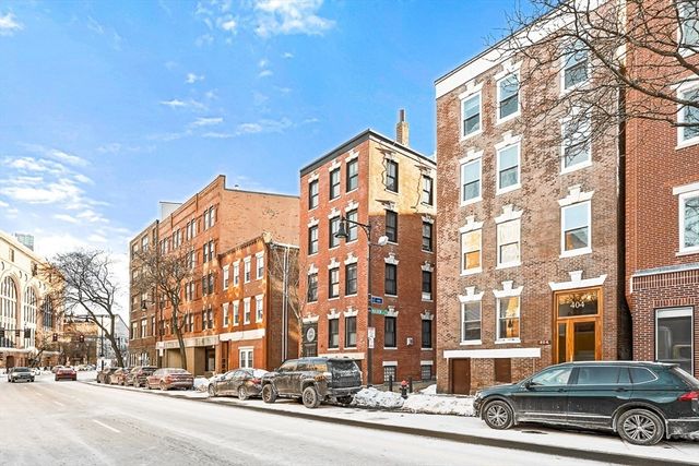 5 Holden Ct 3, Boston, MA 02109