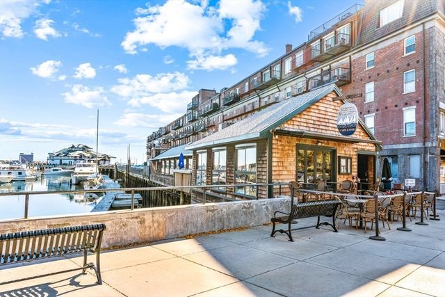 5 Holden Ct 3, Boston, MA 02109