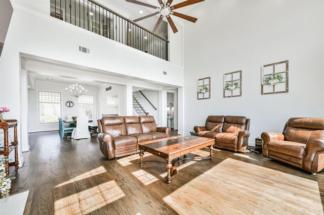 605 Quintana Roo Place, Seabrook, TX 77586