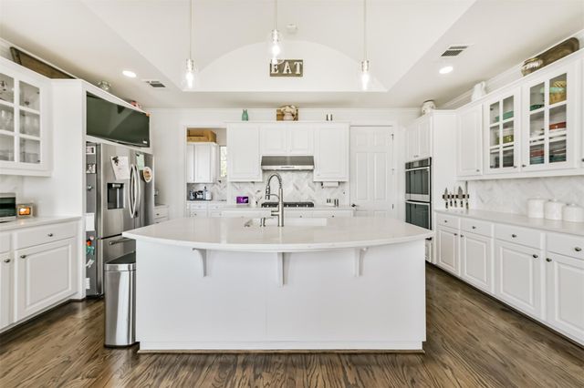 605 Quintana Roo Place, Seabrook, TX 77586