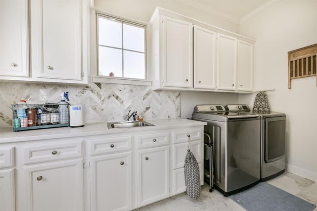 605 Quintana Roo Place, Seabrook, TX 77586