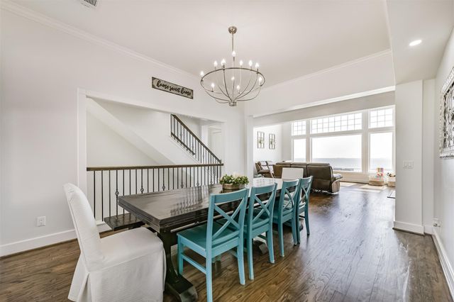605 Quintana Roo Place, Seabrook, TX 77586