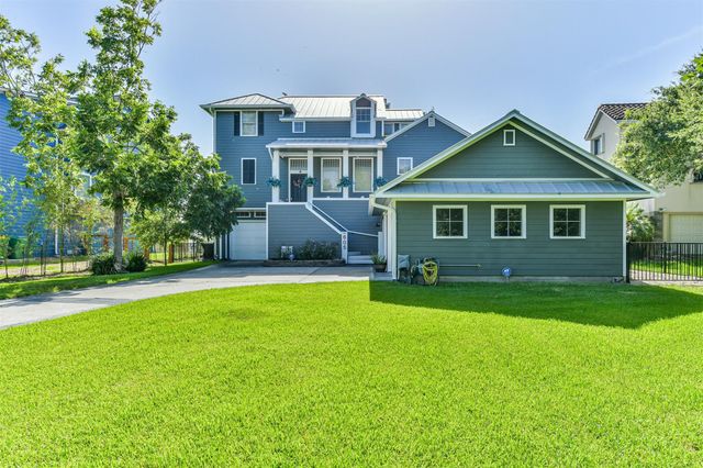605 Quintana Roo Place, Seabrook, TX 77586