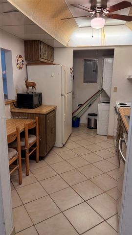 303 Racquet Club Road 206, Weston, FL 33326
