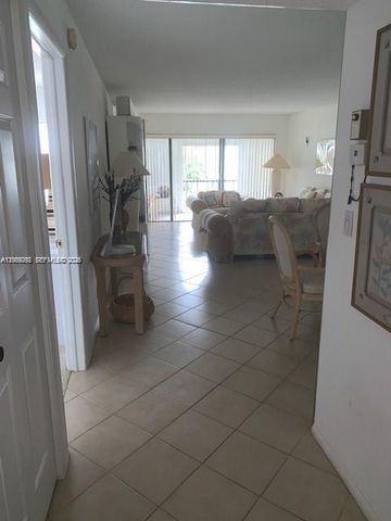 303 Racquet Club Road 206, Weston, FL 33326