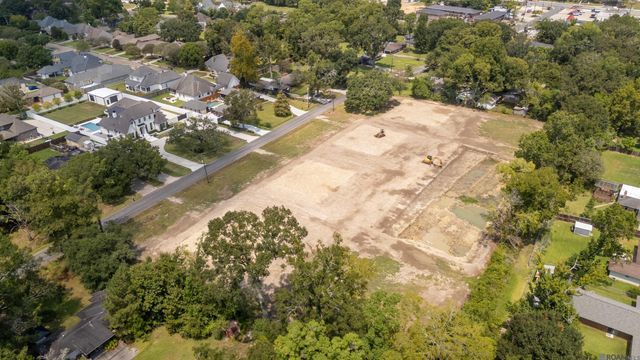 4667 Floynell Dr, Saint George, LA 70809